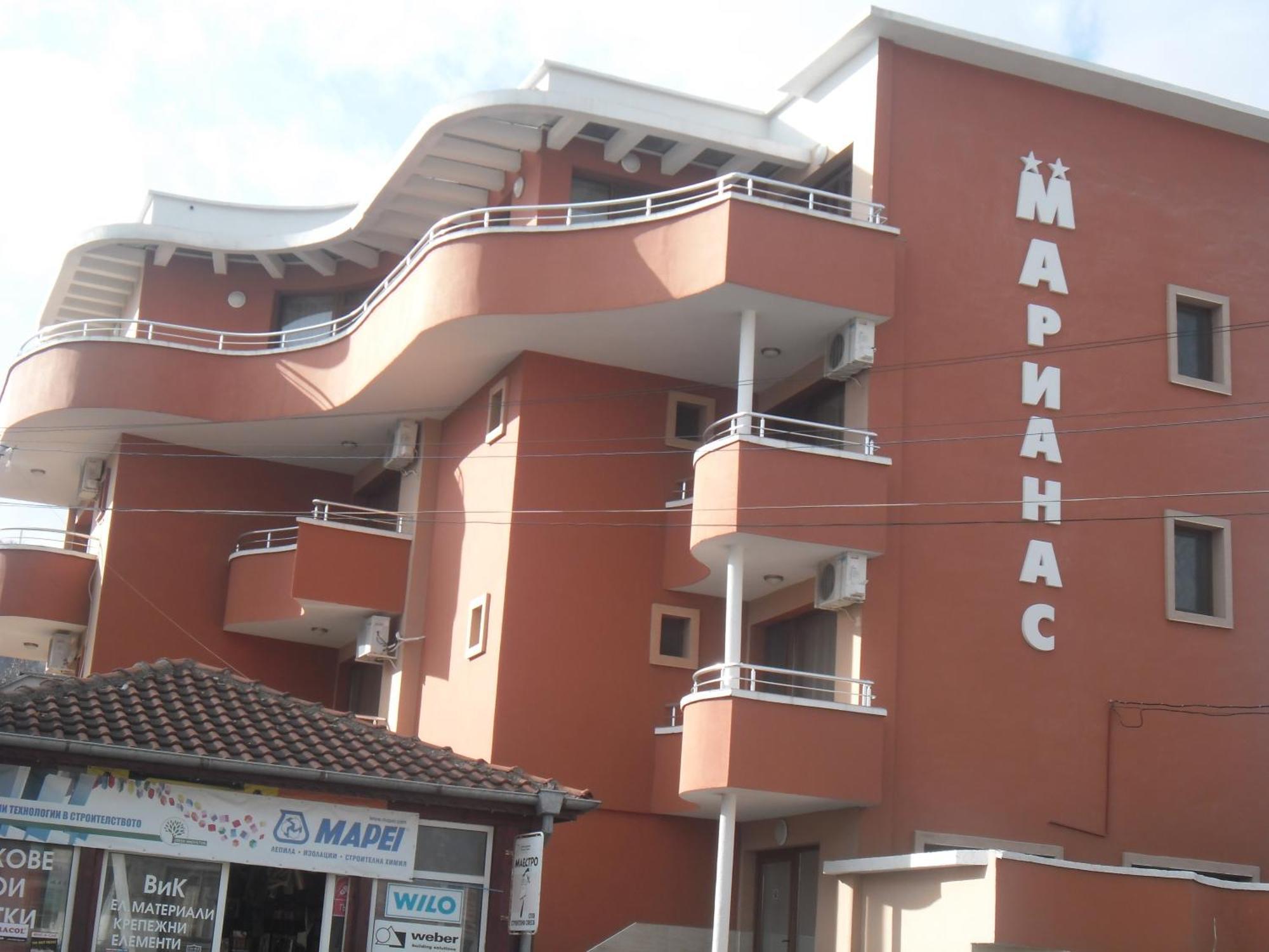 Marianas Guesthouse ออบซอร์ ภายนอก รูปภาพ